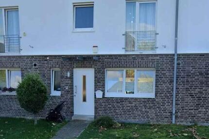 Haus Neuss Holzheim - 4 Zimmer, 176 m&sup2;, 2.300&euro; | Angebot:25657674
