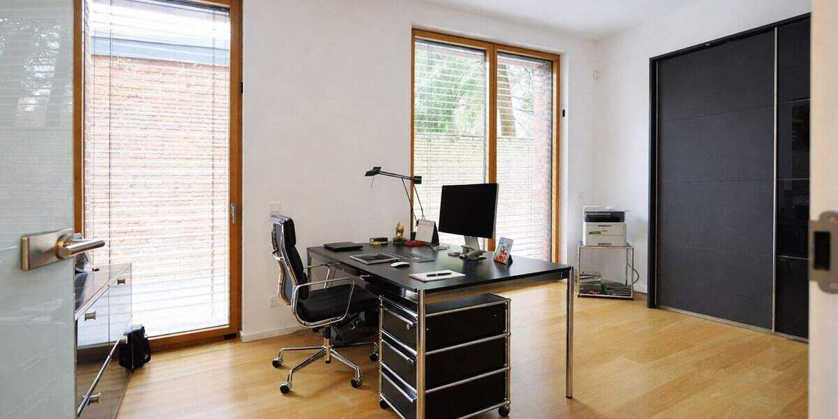 Etagenwohnung Krefeld / Bockum Bockum - 5 Zimmer, 229 m&sup2;, 2.950&euro; | Angebot:25740530