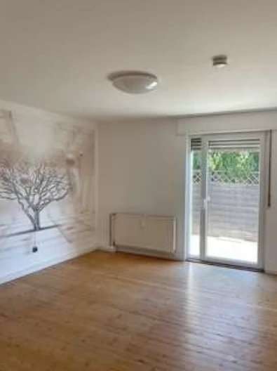 Etagenwohnung Kaarst - 2 Zimmer, 72 m&sup2;, 820&euro; | Angebot:26841396
