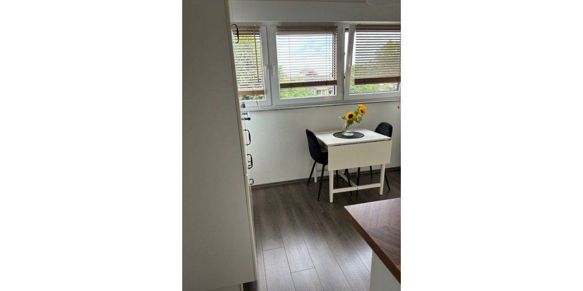 Dachgeschoßwohnung Oberhausen Alstaden - 2 Zimmer, 80 m&sup2;, 650&euro; | Angebot:25174351