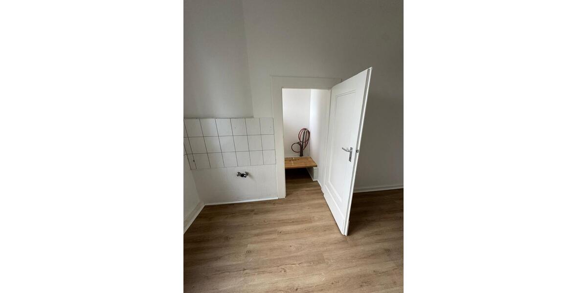 Schöne helle 4 Zimmer Wohnung in zentraler Lage von Krefeld 4 zimmer