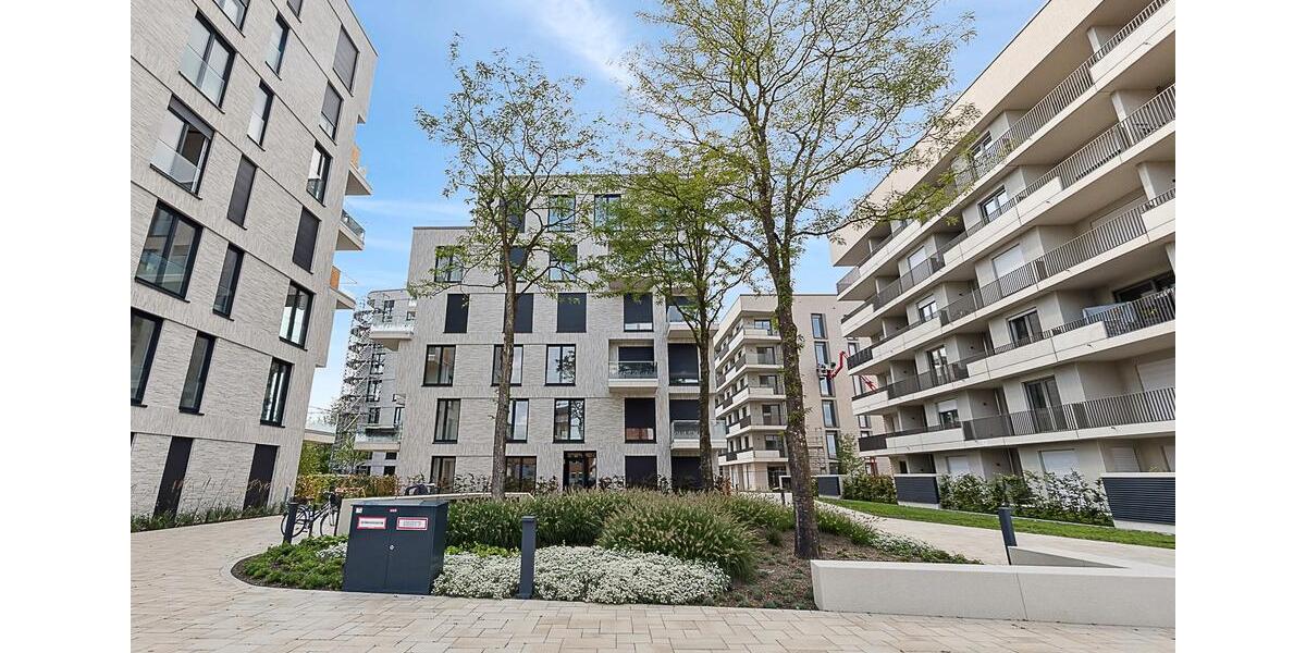 Tolle Wohnlage in Heerdt: Moderne 4-Zimmer-Wohnung mit Balkon und zwei Bädern (mietpreisgedämpft) 4 zimmer