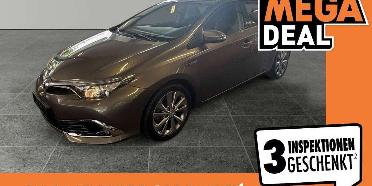 Toyota Auris 111.421 km 13.890 &euro; Düsseldorf 40233