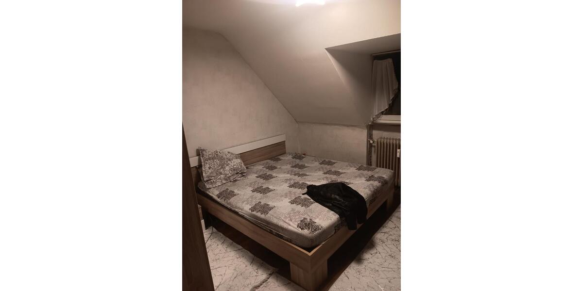 Dachgeschoßwohnung Mönchengladbach Süd - 4 Zimmer, 89 m&sup2;, 149.000&euro; | Angebot:25367704