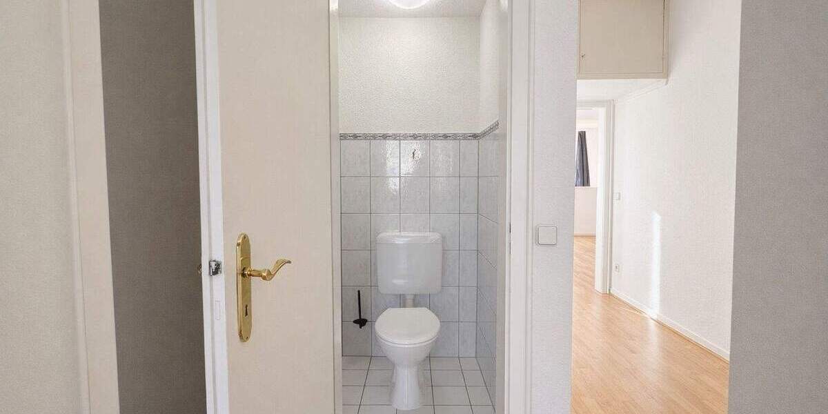 Etagenwohnung Krefeld Stadtmitte - 3 Zimmer, 97 m&sup2;, 625&euro; | Angebot:25796371