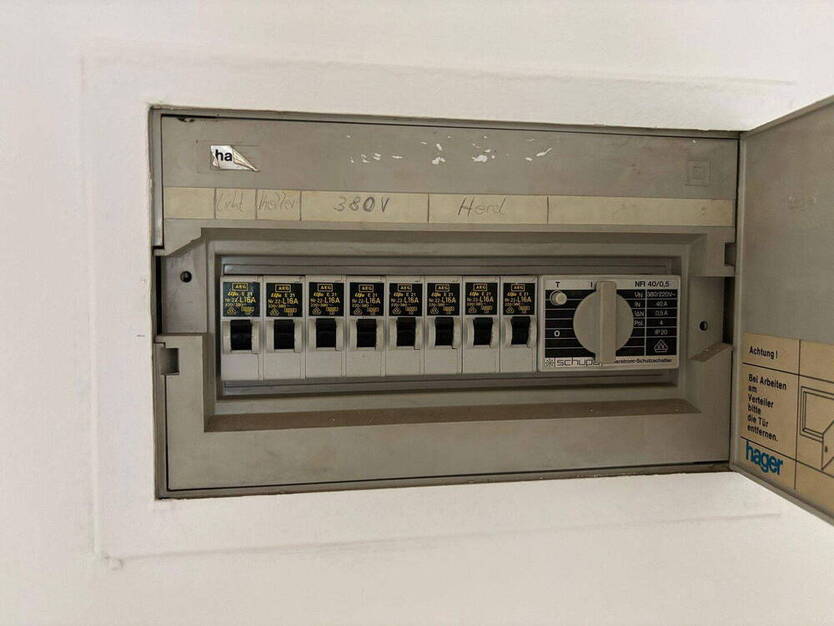 Aufgepasst charmantes 28m2 großes Flächenwunder im Souterrain - frisch renoviert!