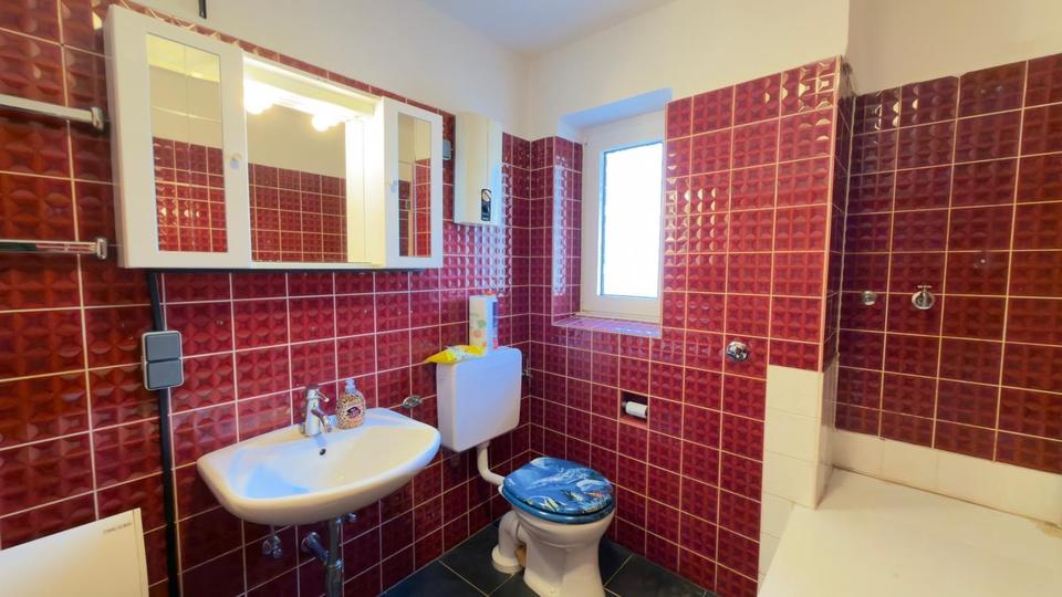 Erdgeschoßwohnung Essen Stadtbezirk VIII - 375 Zimmer, 82 m&sup2;, 137.000&euro; | Angebot:25614573