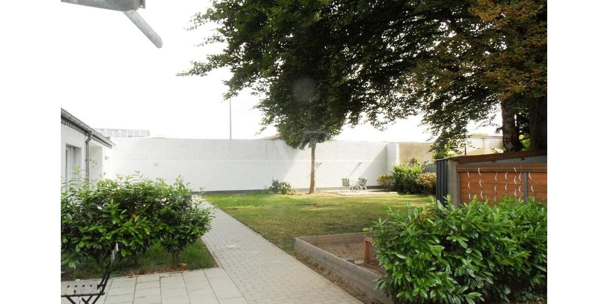 Dachgeschoßwohnung Leichlingen (Rheinland) - 2 Zimmer, 55 m&sup2;, 900&euro; | Angebot:26221883