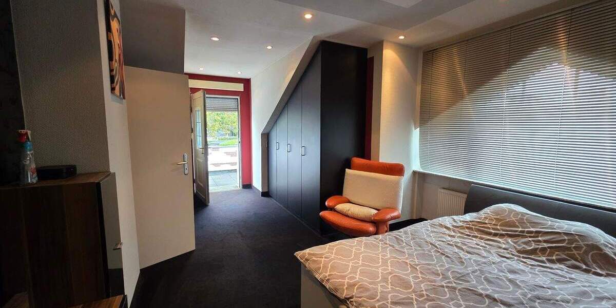 Mehrfamilienhaus, Wohnhaus Velbert Tönisheide - 4 Zimmer, 220 m&sup2;, 820.000&euro; | Angebot:23944329