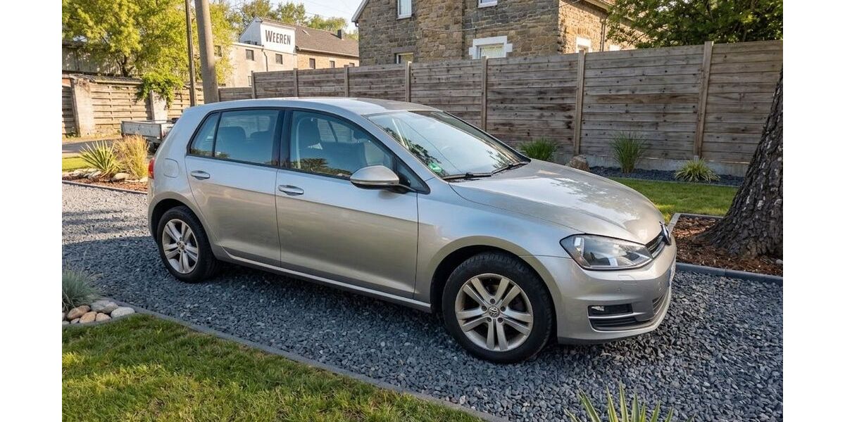 VW Golf 229.000 km 6.900 &euro; Wuppertal 42289