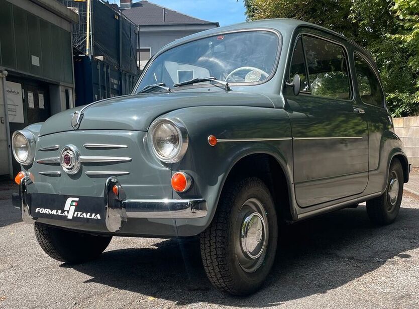 600