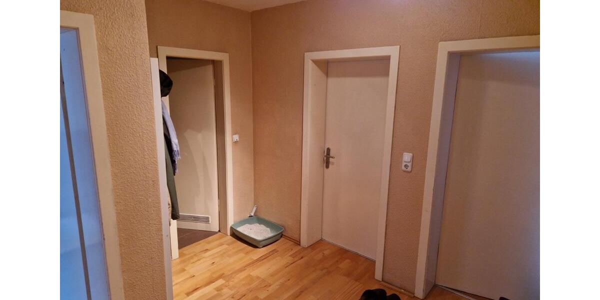 Erdgeschoßwohnung Solingen Central - 4 Zimmer, 79 m&sup2;, 229.000&euro; | Angebot:25723147