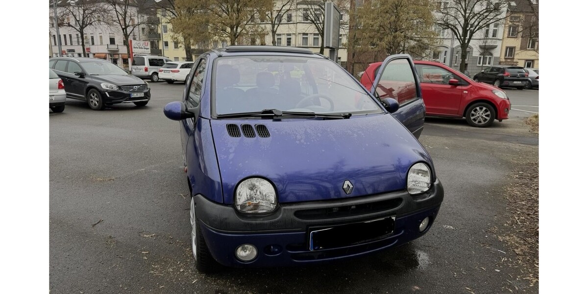 Renault Twingo 140.468 km 1.699 &euro; Krefeld 47798