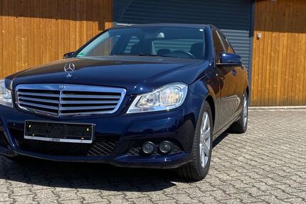 Mercedes-Benz C 180 40.895 km 14.800 &euro; Grevenbroich 41515