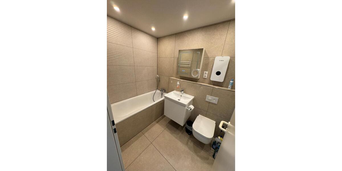 Etagenwohnung Langenfeld (Rheinland) - 2 Zimmer, 68 m&sup2;, 850&euro; | Angebot:26271503