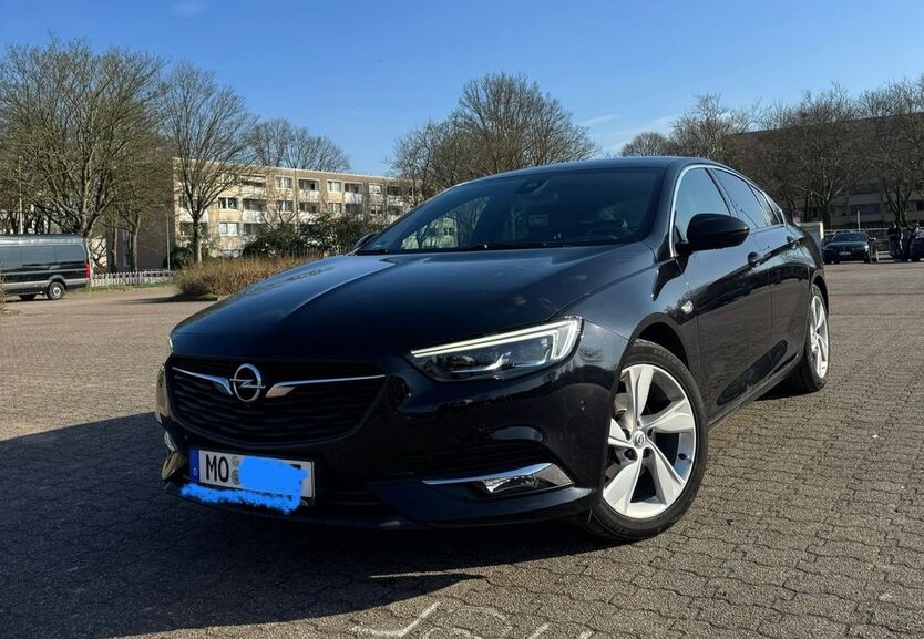 Opel Insignia 122.000 km 13.500 € Moers 47445