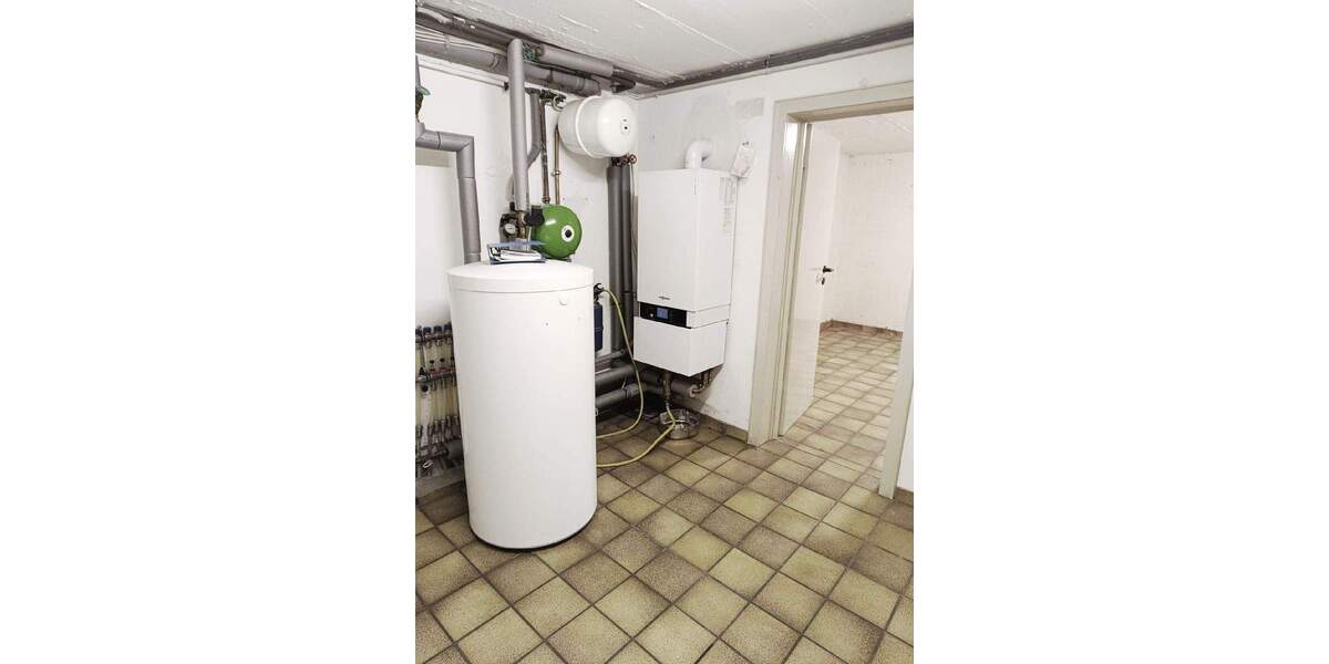 Mehrfamilienhaus, Wohnhaus Mönchengladbach-Wickrath Wickrath - 6 Zimmer, 124 m&sup2;, 398.000&euro; | Angebot:25744860