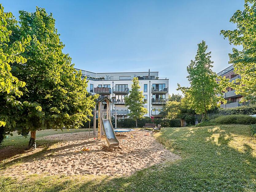 Moderne 2-Zimmer-Wohnung mit Balkon und 2 Bädern zimmer