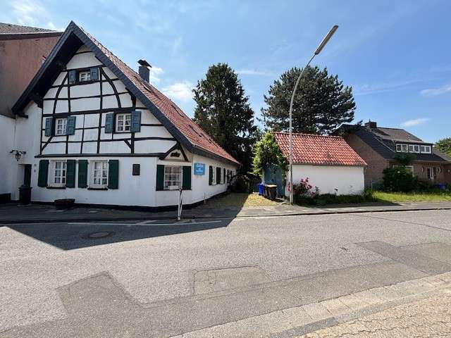 Haus zum Kaufen in Mönchengladbach 399.000 € 156.15 m²