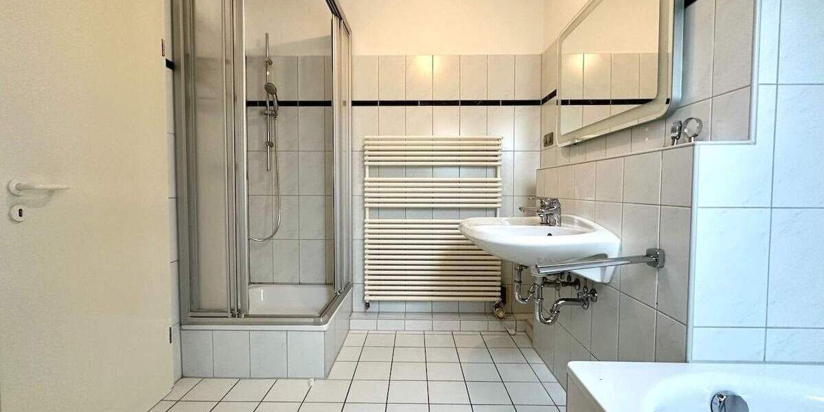 Etagenwohnung Neuss Uedesheim - 3 Zimmer, 94 m&sup2;, 319.000&euro; | Angebot:25736810