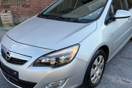 Opel Astra 223.827 km 3.790 &euro; Remscheid 42857