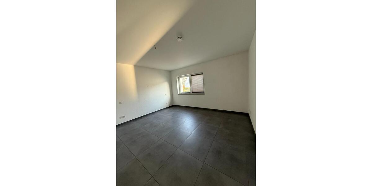 Erdgeschoss-Gartenwohnung im Bungalow-Stil mit privatem Eingang 3 zimmer