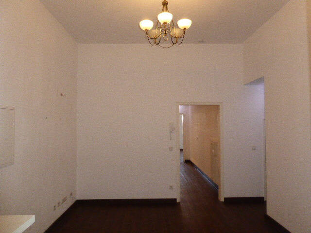 Gewerbeobjekt Düsseldorf Rath - 8 Zimmer, 156 m&sup2;, 350.000&euro; | Angebot:21329524