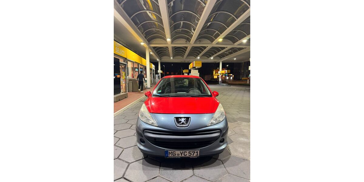 Peugeot 207 130.000 km 4.500 &euro; Mönchengladbach 41239