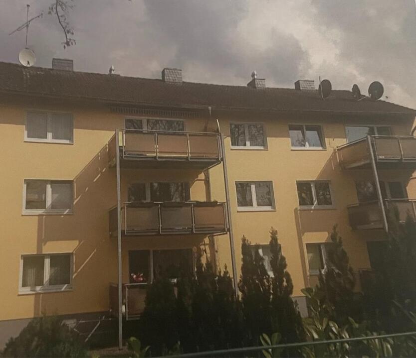 Eigentumswohnung mit Balkon und Stellplatz, ohne Markler