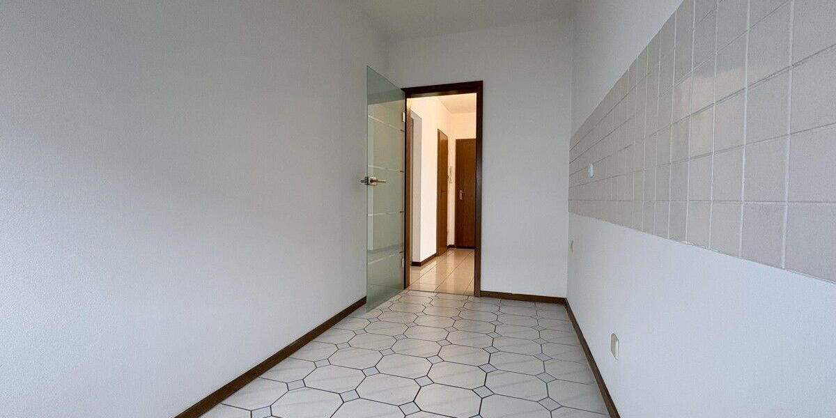 Etagenwohnung Meerbusch Büderich - 2 Zimmer, 83 m&sup2;, 960&euro; | Angebot:25708250