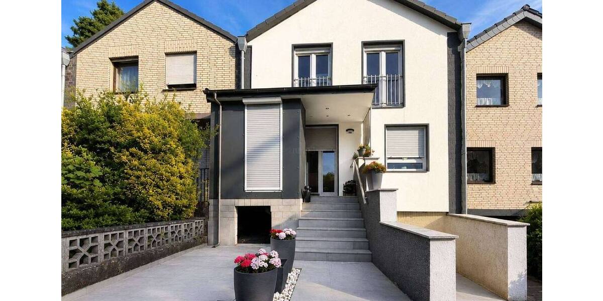 Reihenmittelhaus Neuss Rosellen - 4 Zimmer, 122 m&sup2;, 695.000&euro; | Angebot:26863332