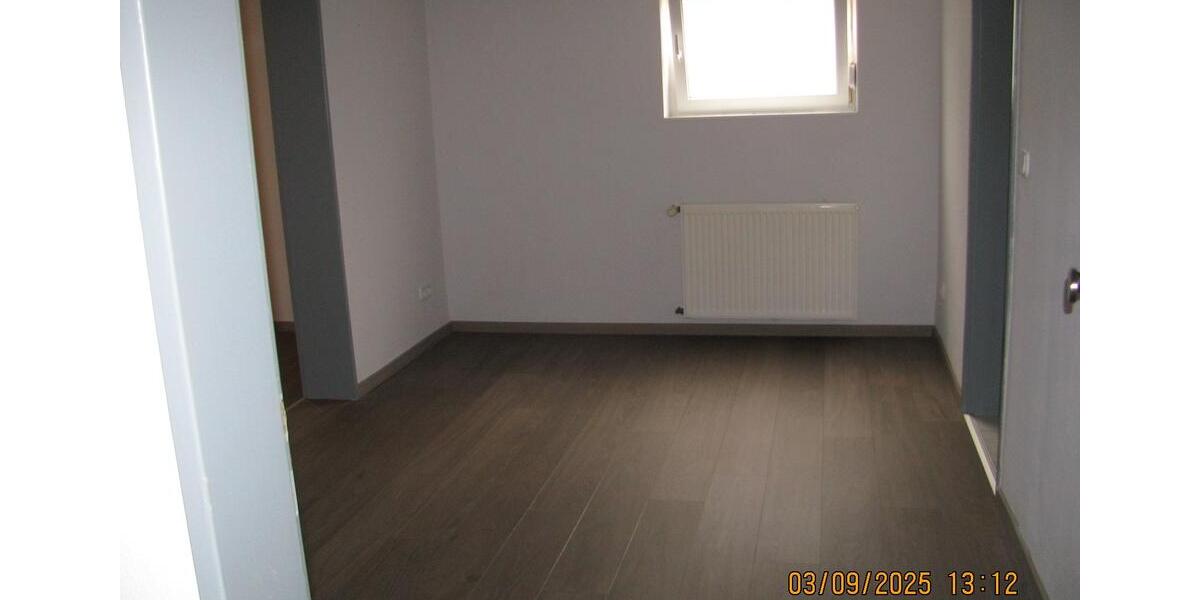 Studio Büro Praxis, 2 Räume, EBK, Bad, 32 qm zimmer