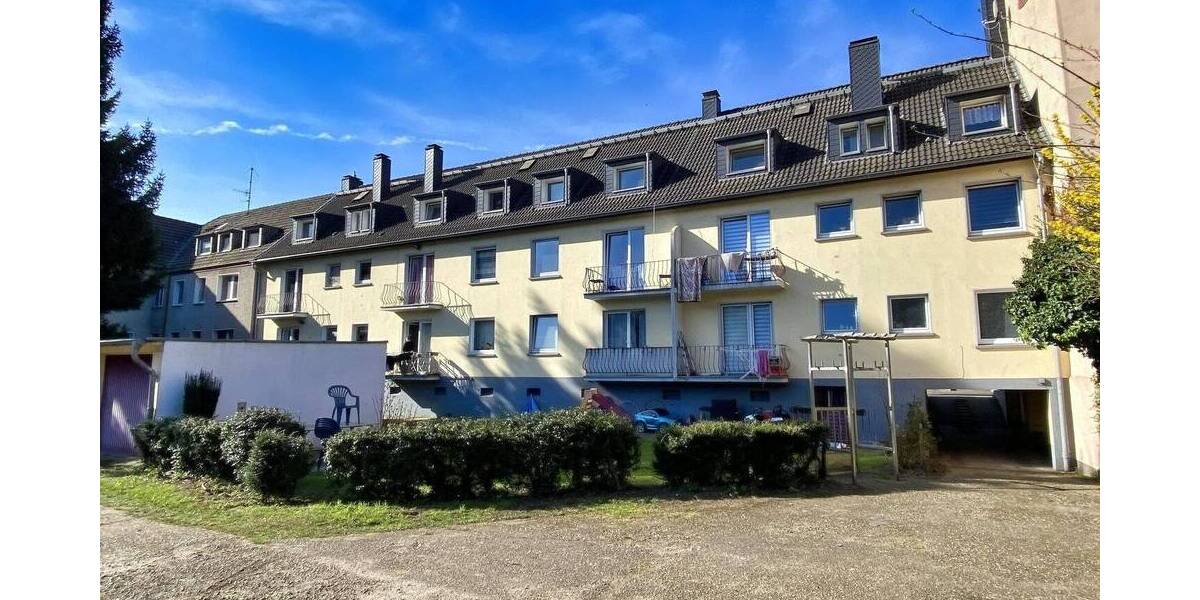 2 Gepflegte Mehrfamilienhäuser mit 12 Wohnungen und 16 Garagen 3 zimmer