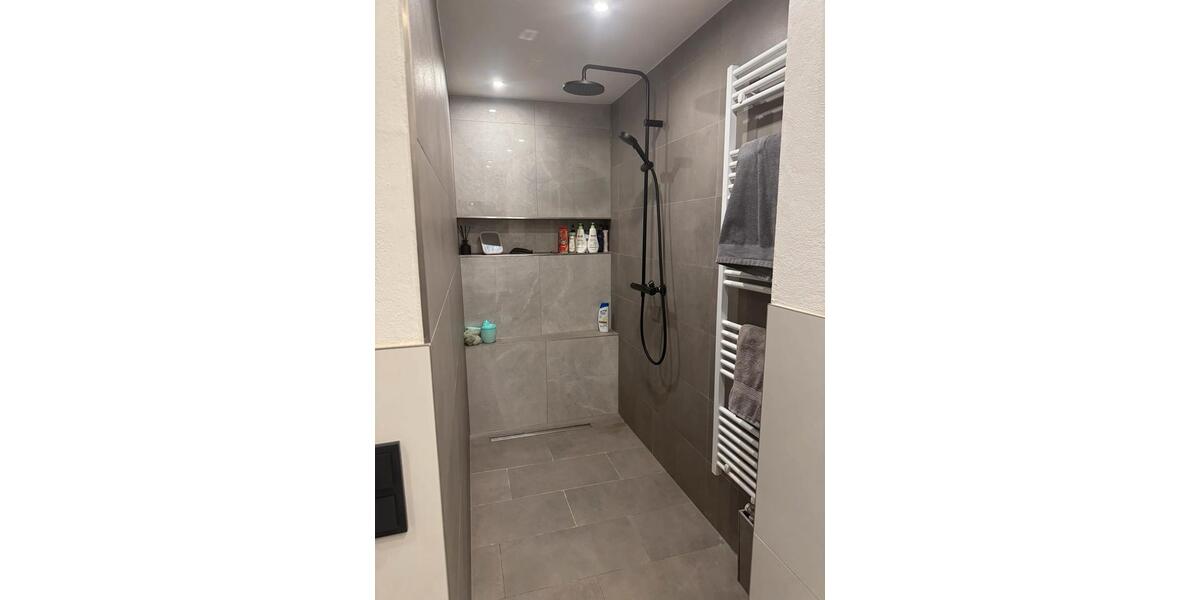 Moderne Kernsanierte 3 Zimmerwohnung 3 zimmer