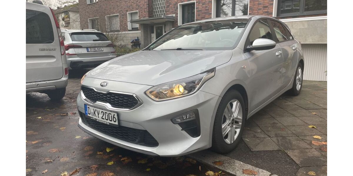 Kia ceed / Ceed 98.000 km 10.990 &euro; Haan 42781