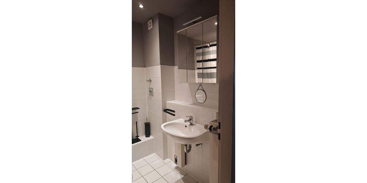 Etagenwohnung Solingen Höhscheid - 2 Zimmer, 57 m&sup2;, 283&euro; | Angebot:25716321