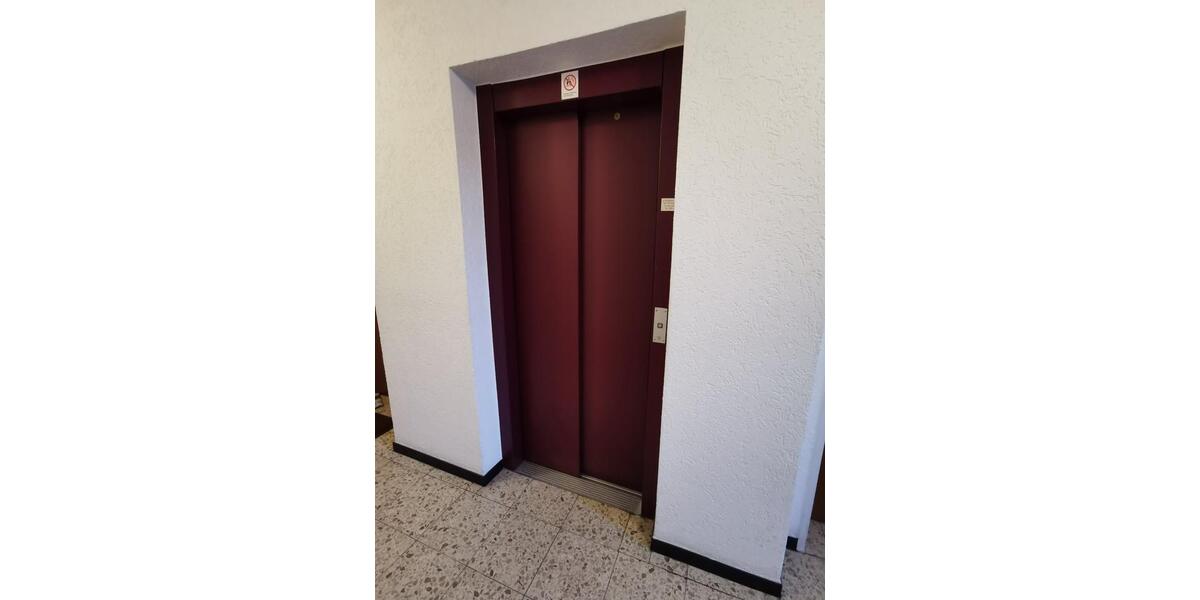 Gut vermietete Eigentumswohnung inkl Stellplatz in NE-Innenstadt 3 zimmer