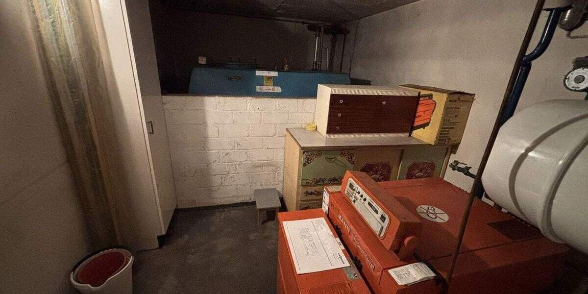 Doppelhaushälfte mit 2 Garagen 4 zimmer