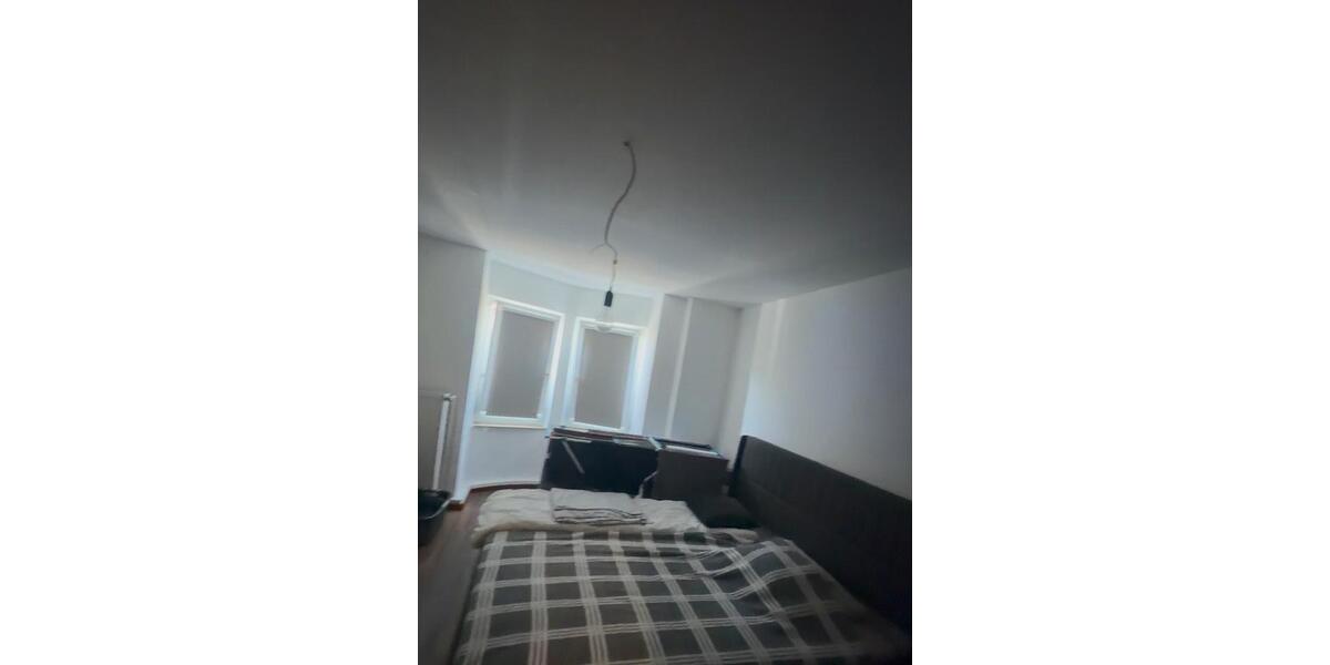 122qm ETW (72qm frei ab 1.5.26, 50qm vermietet) 4 zimmer