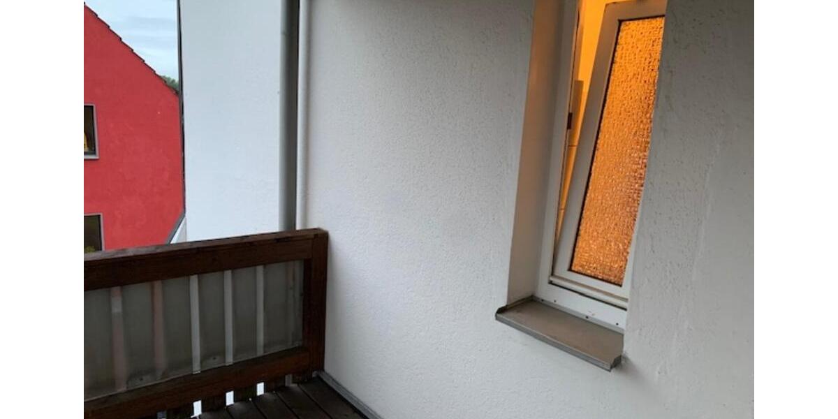 Etagenwohnung Solingen Central - 2 Zimmer, 72 m&sup2;, 700&euro; | Angebot:25340762