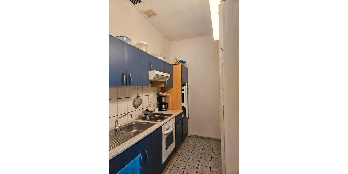 Helle 66m² Wohnung mit Gartenmitbenutzung DG st. Töniser str. 2.5 zimmer