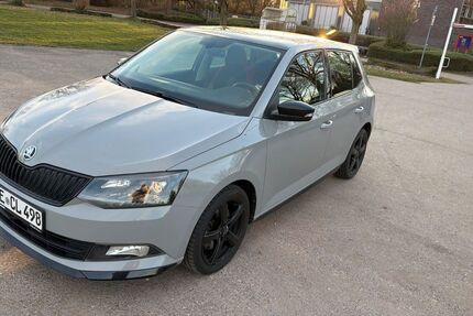 Skoda Fabia 51.543 km 11.999 &euro; Neuss 41472