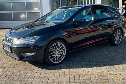 Seat Leon 97.987 km 12.900 € Remscheid 42899