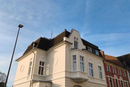 Hilden-City: charmante 4-Zimmer-Altbauwohnung ohne Balkon in Jugendstilhaus! 4 zimmer