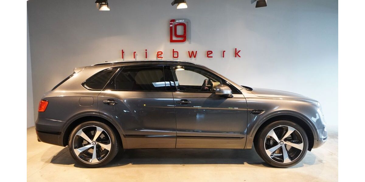 Bentley Bentayga 69.500 km 128.941 &euro; Duisburg 47228