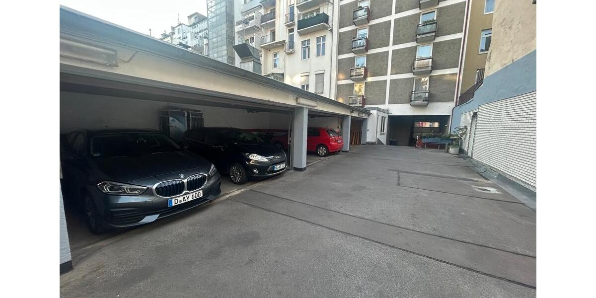 Garagen / Stellplätze Düsseldorf Stadtmitte - 140&euro; | Angebot:24349914