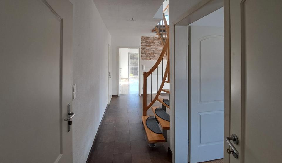 Maisonettenwohnung Solingen Wald - 3 Zimmer, 108 m&sup2;, 180.000&euro; | Angebot:26765880