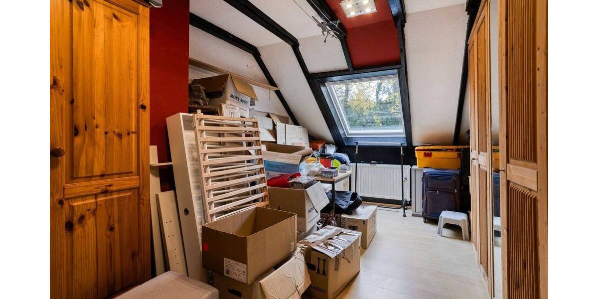 Drei Etagen voller Möglichkeiten - Reihenendhaus mit Einliegerwohnung, Garten & Garage in Winkhausen 7 zimmer