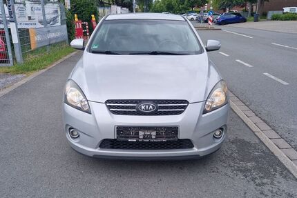 Kia ceed / Ceed 204.893 km 2.300 &euro; Düsseldorf 40549