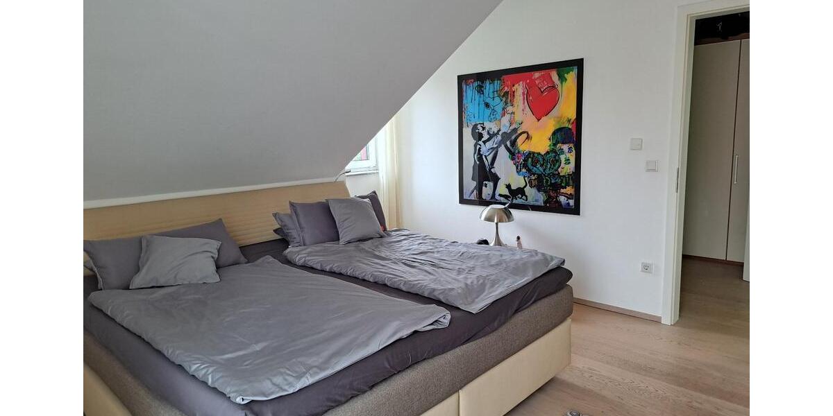 Dachgeschoßwohnung Burscheid - 4 Zimmer, 109 m&sup2;, 465.000&euro; | Angebot:25641543